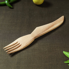  Handmade Udayagiri Beige Wooden Serving Kajur Fork 01