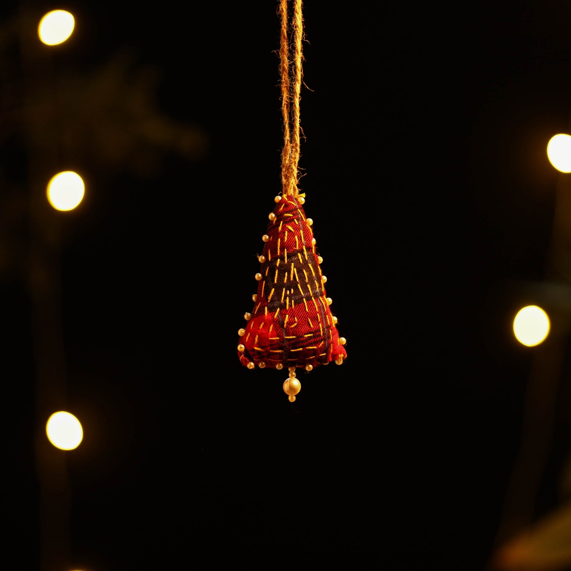  Upcycled Thread & Beadwork X-Mas Decor Hanging