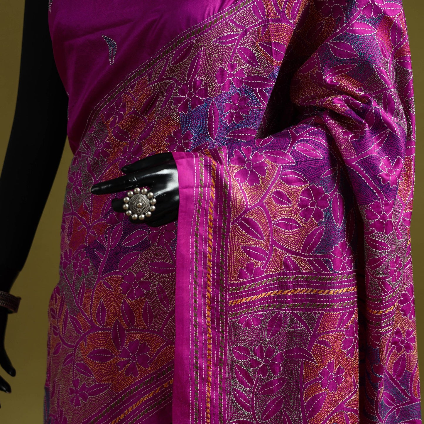 Bengal hand embroidery bangalore silk handloom kantha saree