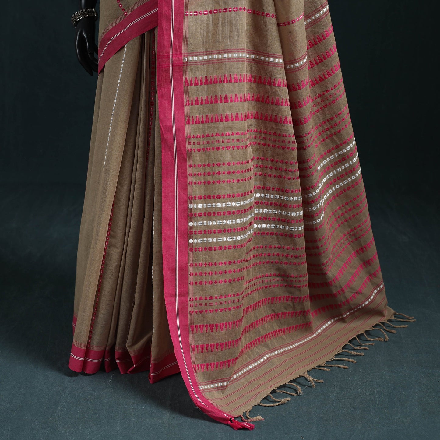 Bengal handwoven cotton begumpuri saree 07 - handcrafted