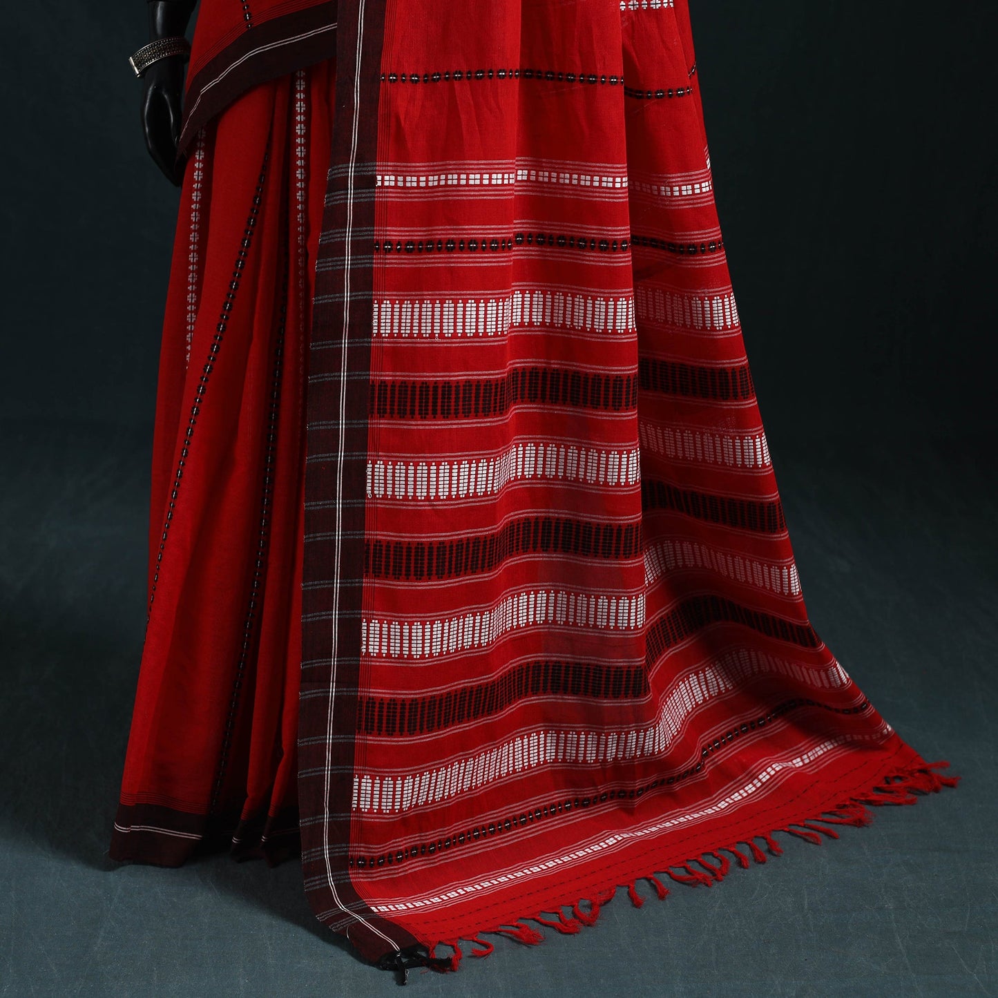 Bengal handwoven cotton begumpuri saree 08 - handcrafted