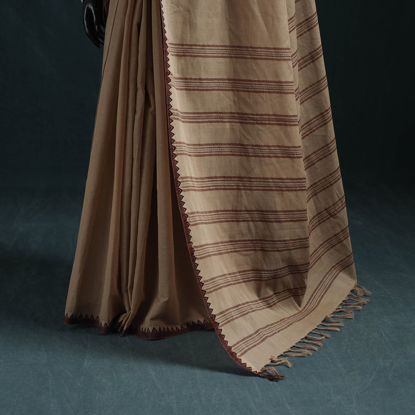 Bengal handwoven cotton begumpuri saree 22 - handcrafted