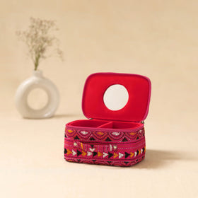 Bengal kantha work handcrafted jewellery box with mirror 03