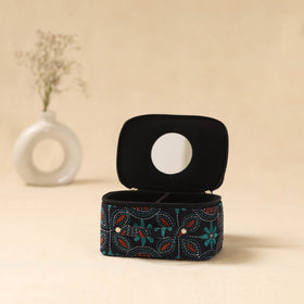 Bengal kantha work handcrafted jewellery box with mirror 04