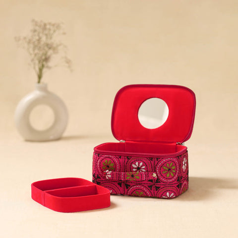 Bengal kantha work handcrafted jewellery box with mirror 05