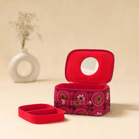 Bengal kantha work handcrafted jewellery box with mirror 05