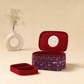 Bengal kantha work handcrafted jewellery box with mirror 07