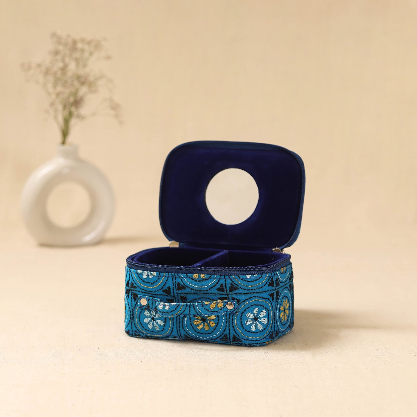 Bengal kantha work handcrafted jewellery box with mirror 09