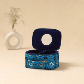 Bengal kantha work handcrafted jewellery box with mirror 09