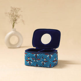 Bengal kantha work handcrafted jewellery box with mirror 15