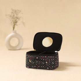Bengal kantha work handcrafted jewellery box with mirror 16