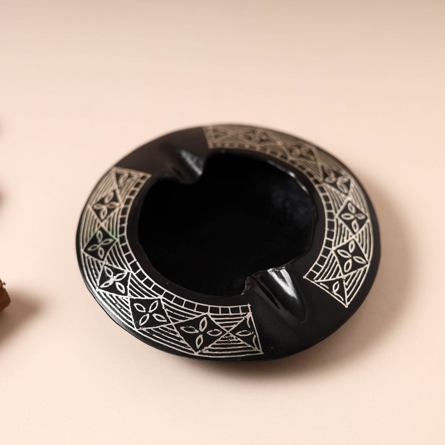 Buy Bidri Work Pure Silver Inlay Ashtray Online