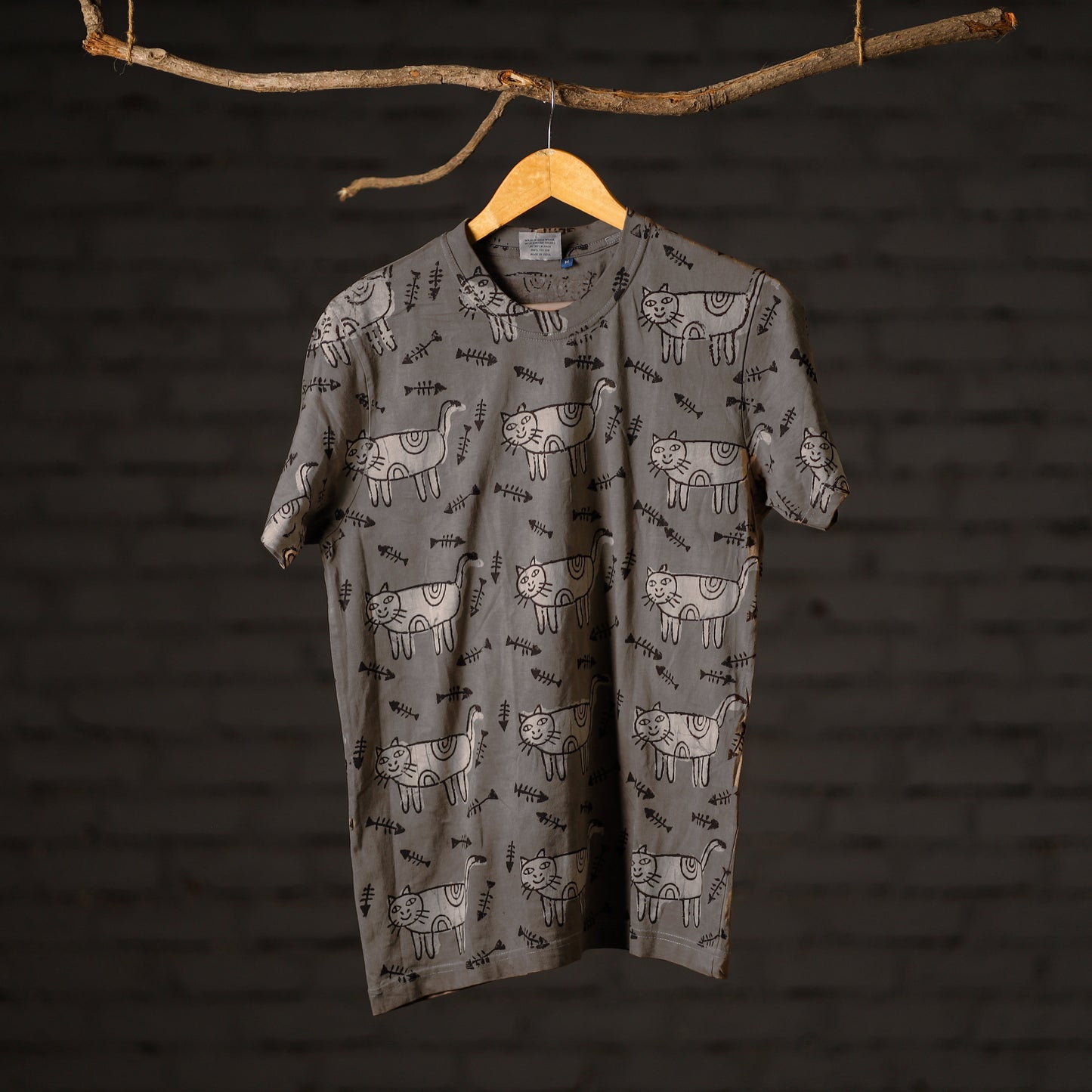 Buy Block Art Prints Natural Dyed Cotton Unisex Round Neck T-shirt Online at iTokri.com