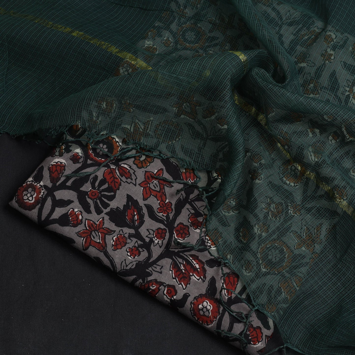 Buy 2pc Cotton Black Jahota Print Kurta with Plain Dupatta