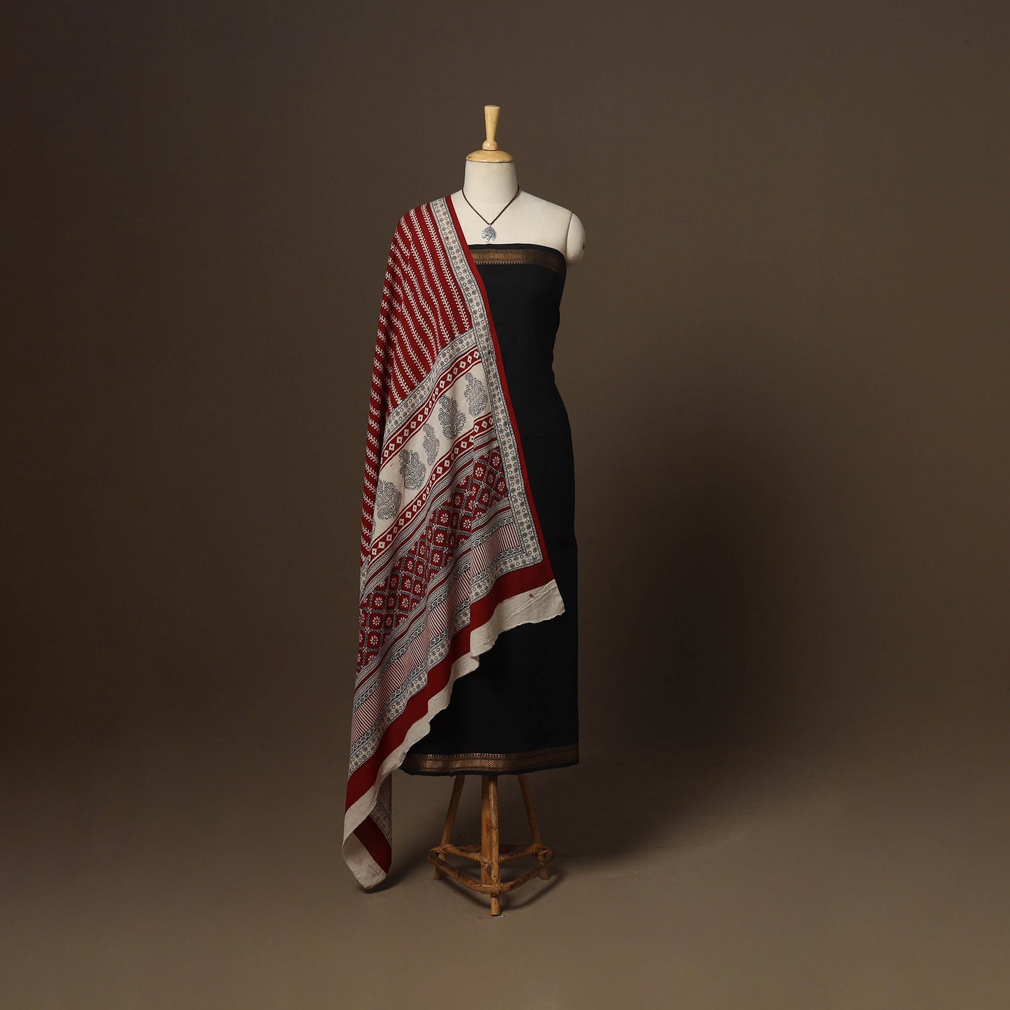 Black - 2pc handloom cotton unstitched mangalagiri dress