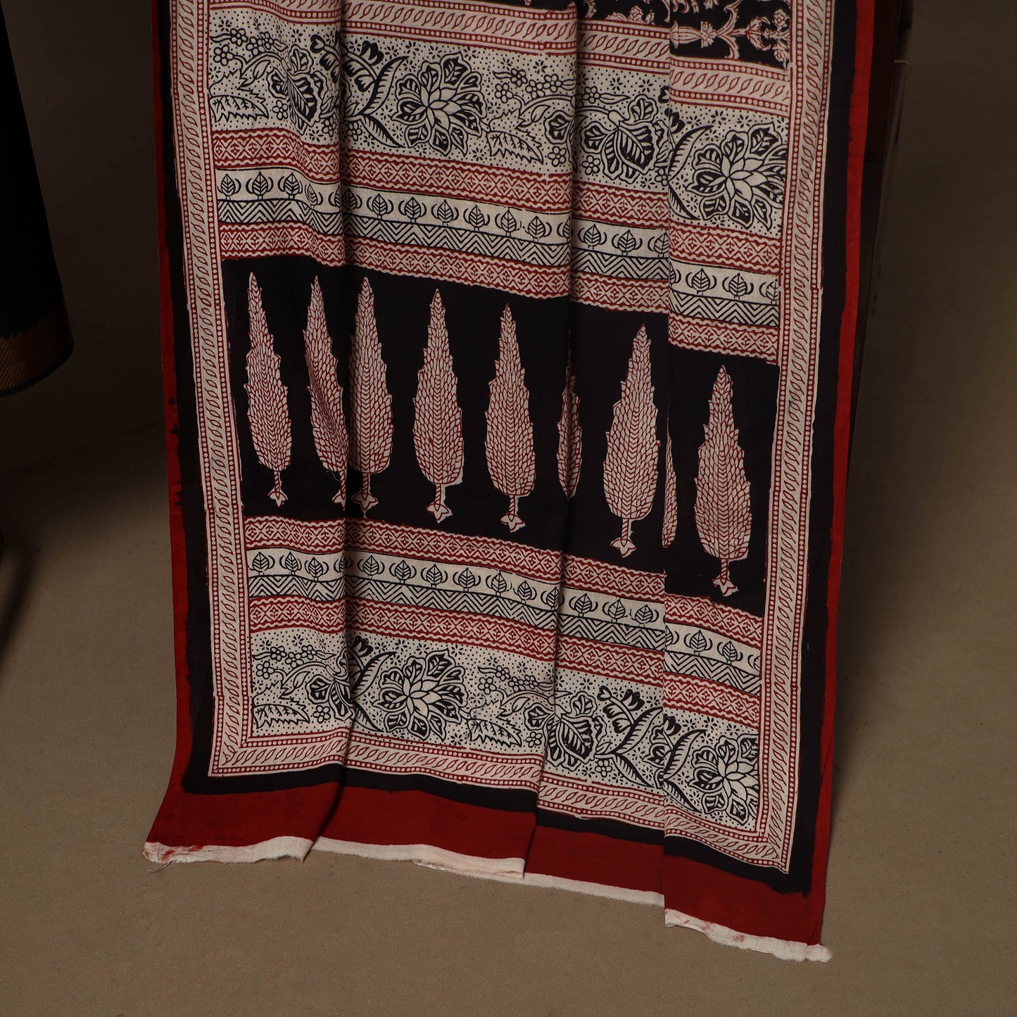 Black - 2pc handloom cotton unstitched mangalagiri dress