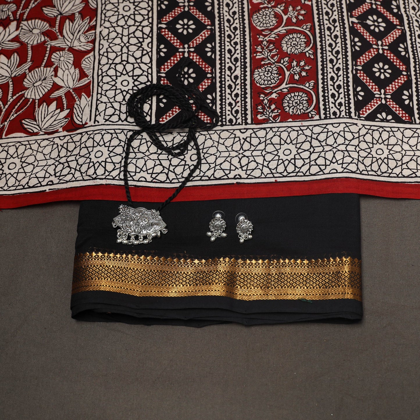 Black - 2pc handloom cotton unstitched mangalagiri dress