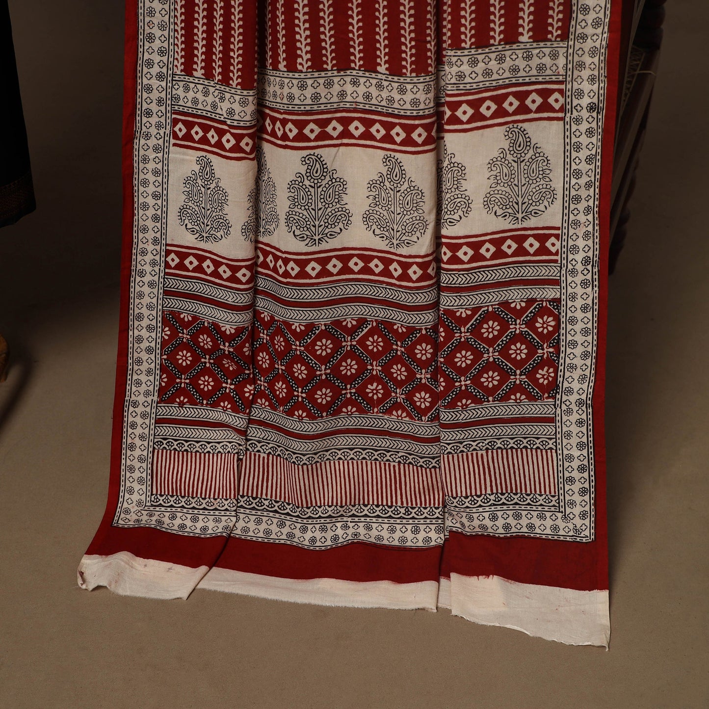 Black - 2pc handloom cotton unstitched mangalagiri dress