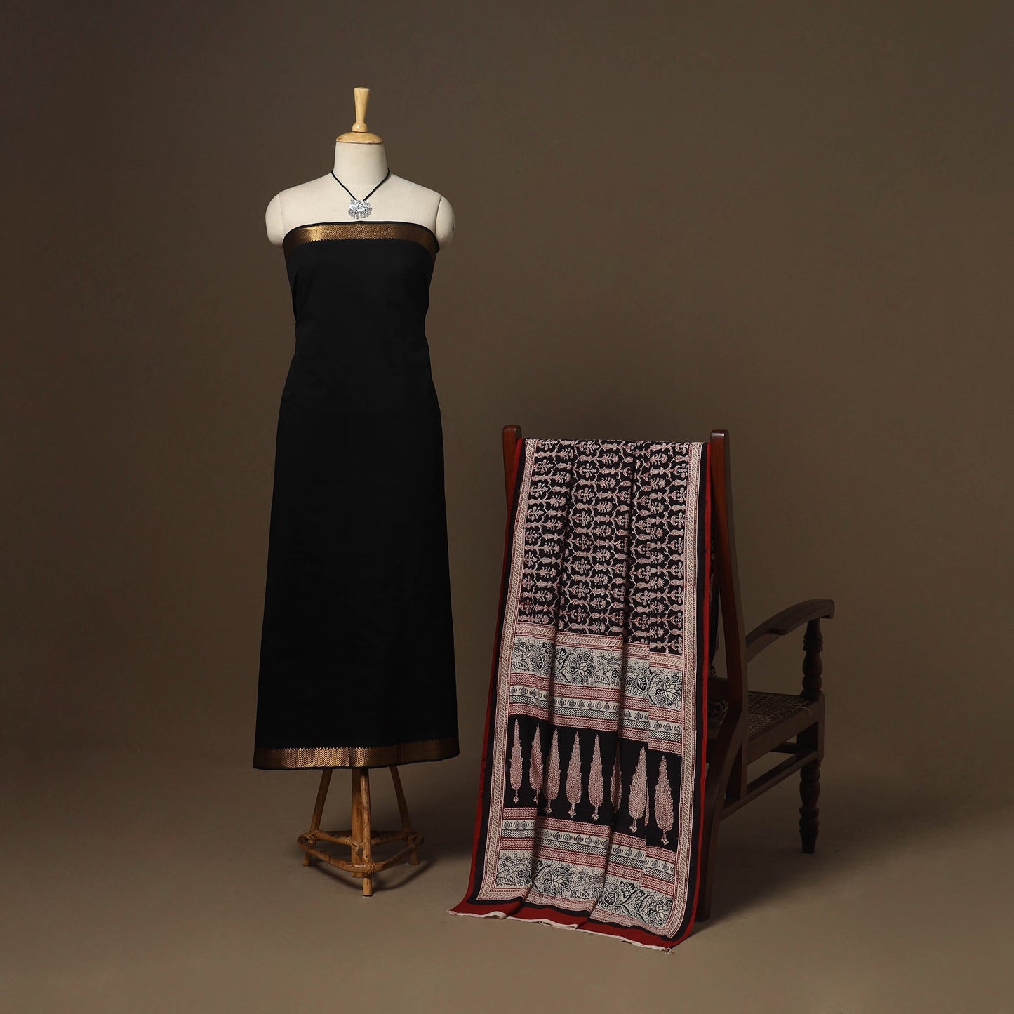 Black - 2pc handloom cotton unstitched mangalagiri dress