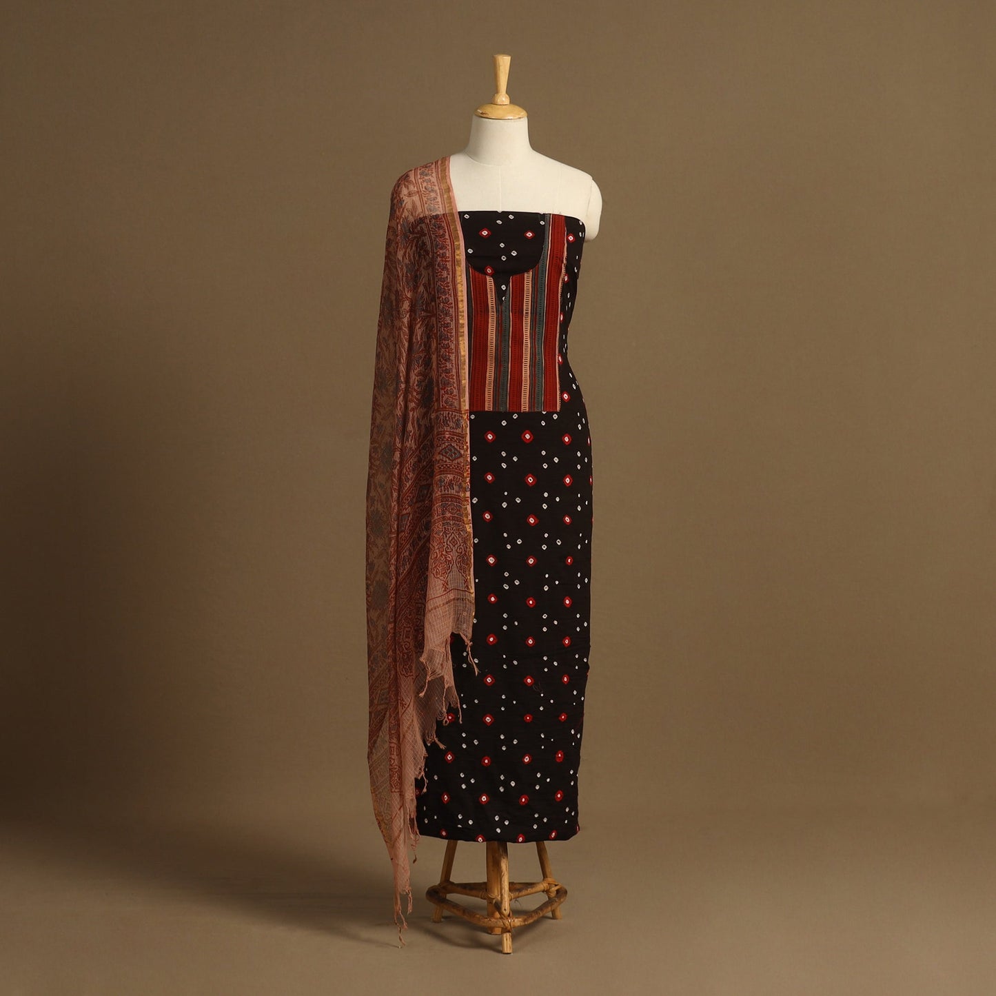 Black 2pc Unstitched Bandhani Dress Material with Jewellery Set