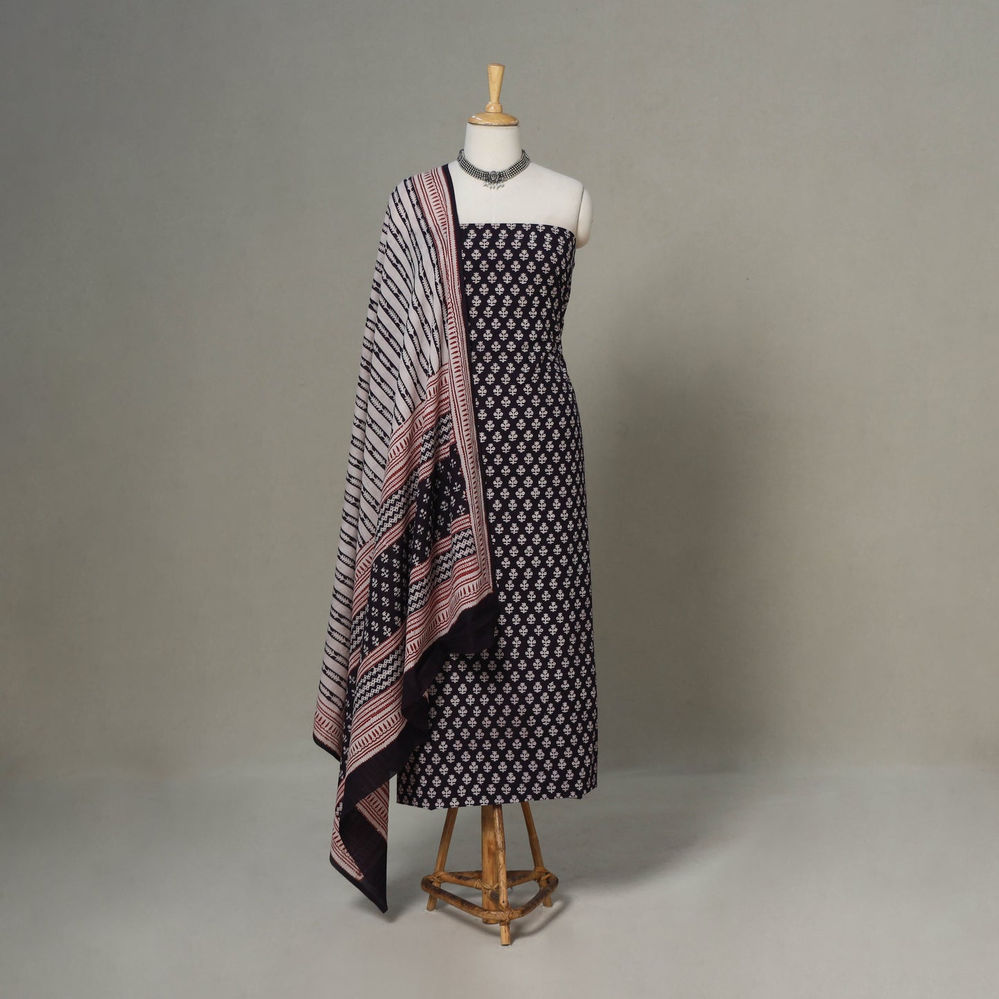 Black - 3pc cotton unstitched bagh dress material 10