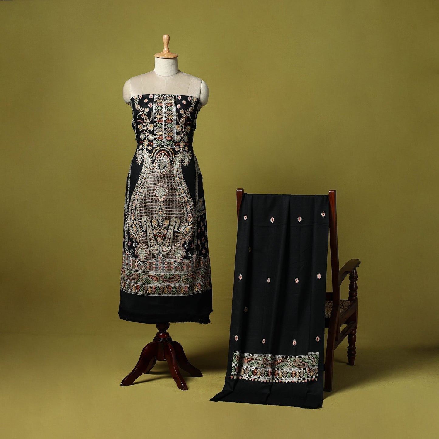 3pc heavy chain stitch embroidered merino wool unstitched