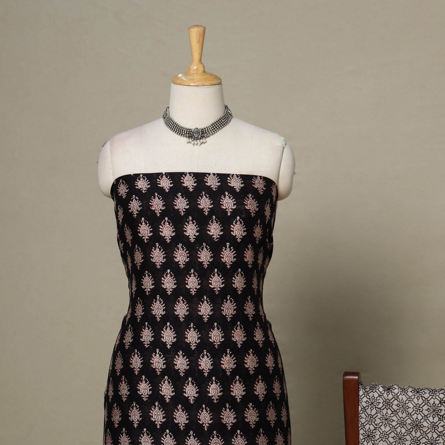 Black - 3pc maheshwari silk unstitched bagh dress material