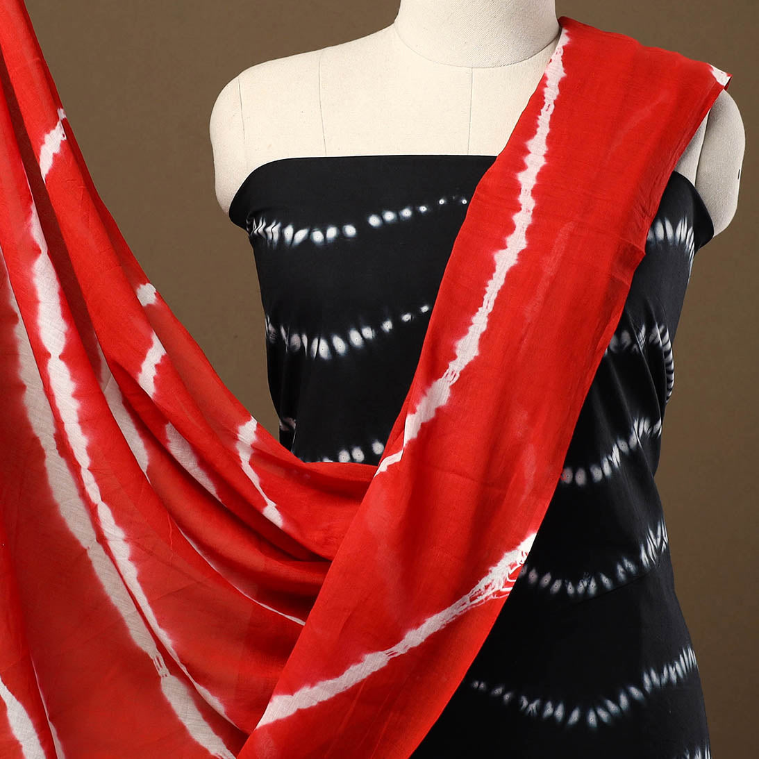 Buy Black 3pc Mul Cotton Tie-Dye Shibori Dress Material