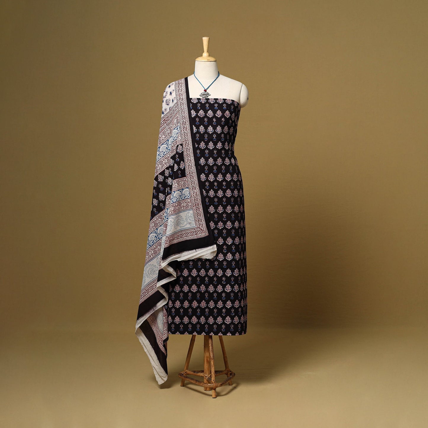 Black - 3pc natural dyed cotton unstitched bagh dress