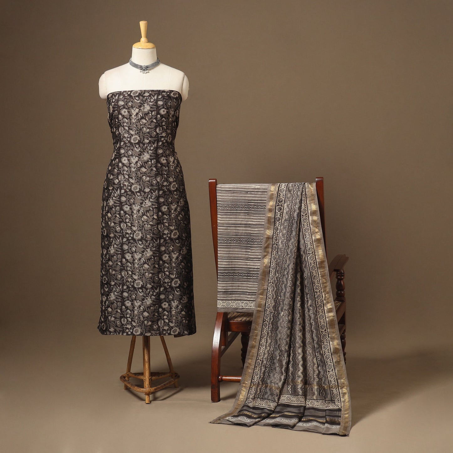 Black 3pc Natural Dyed Maheshwari Silk Unstitched Vanaspati Jahota Dress Material