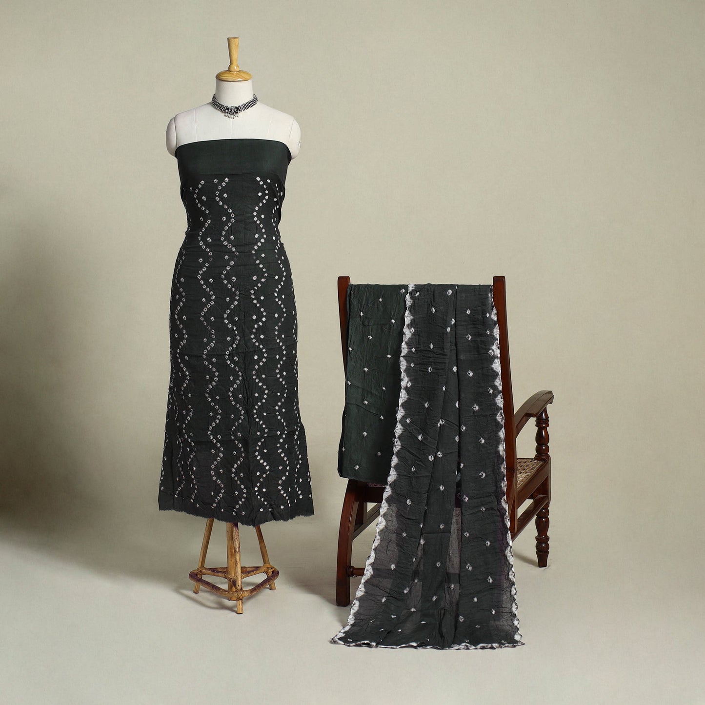 Black 3pc Unstitched Kutch Bandhani Dress Material