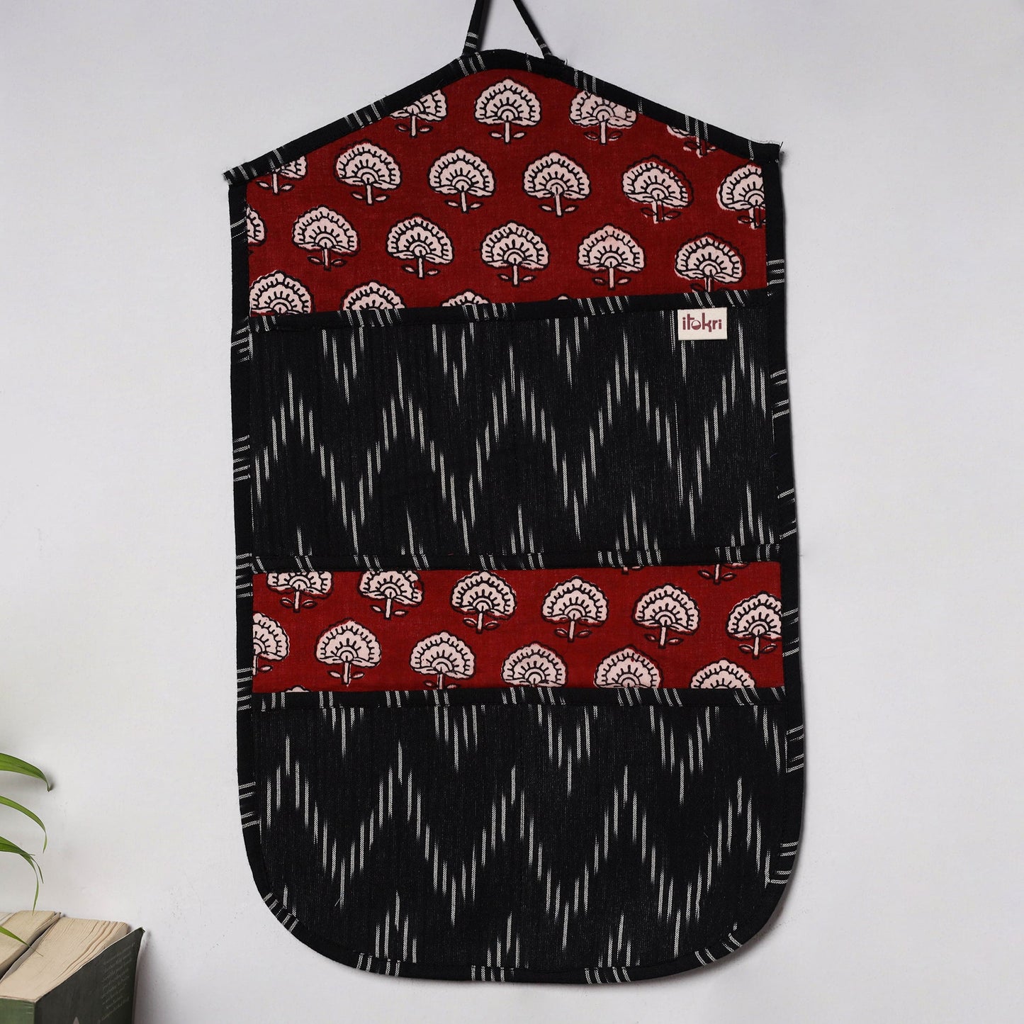 Black - 4 pockets handcrafted cotton wall hanging letter