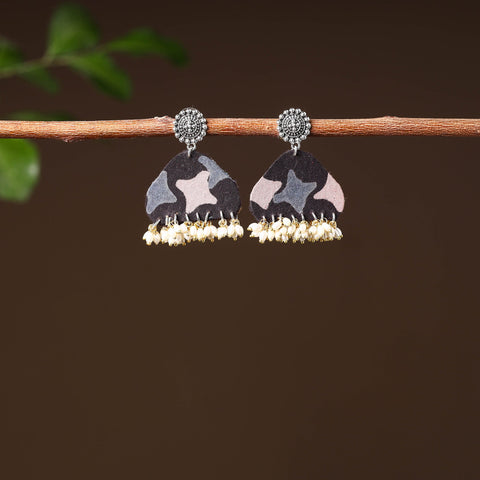 Black - aarushi handcrafted gs fabart earrings