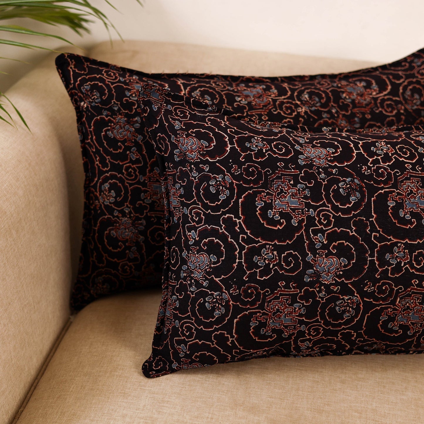 Hand pillow cover (set of 2) 59 - handcrafted