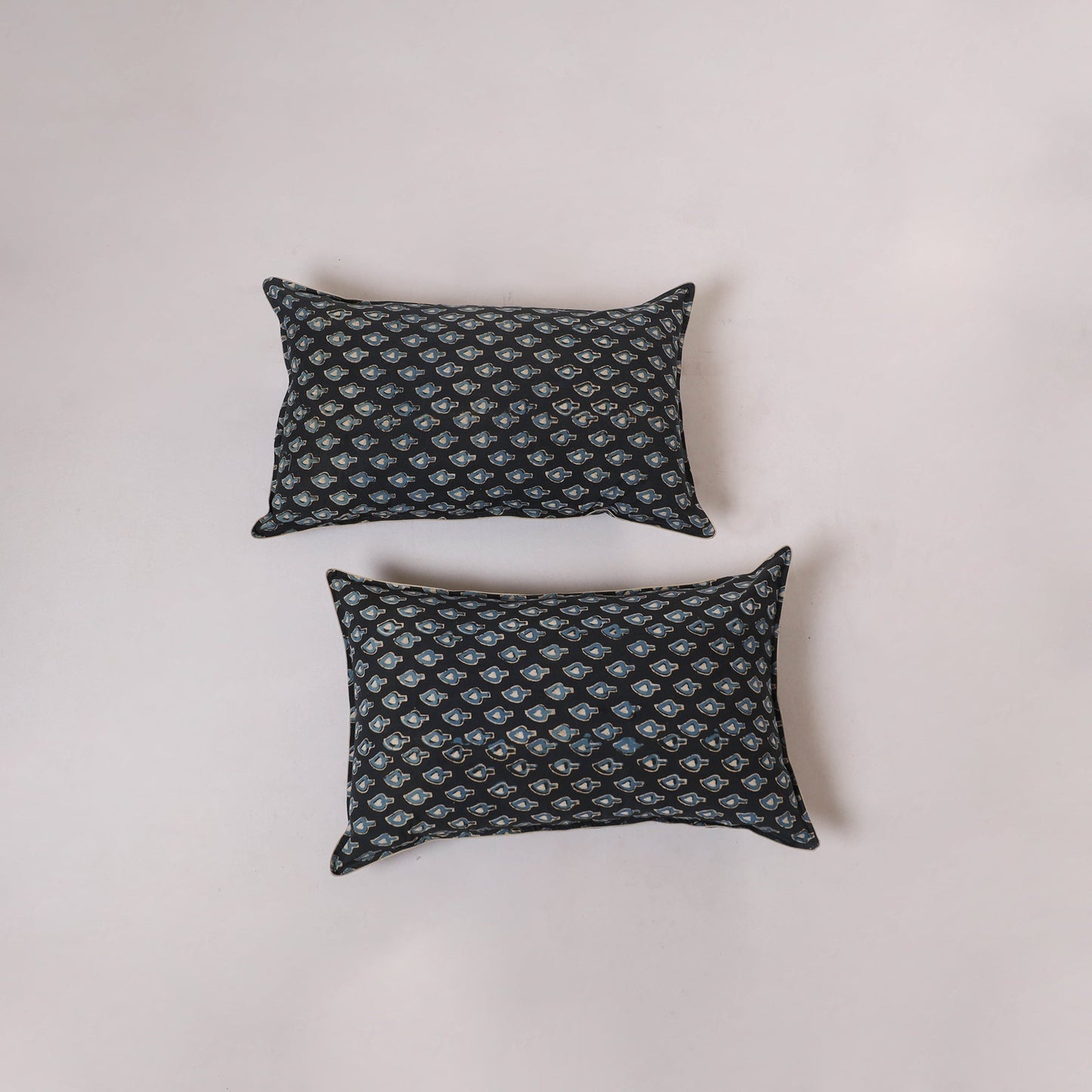 Akola hand pillow cover (set of 2) 03 - handcrafted