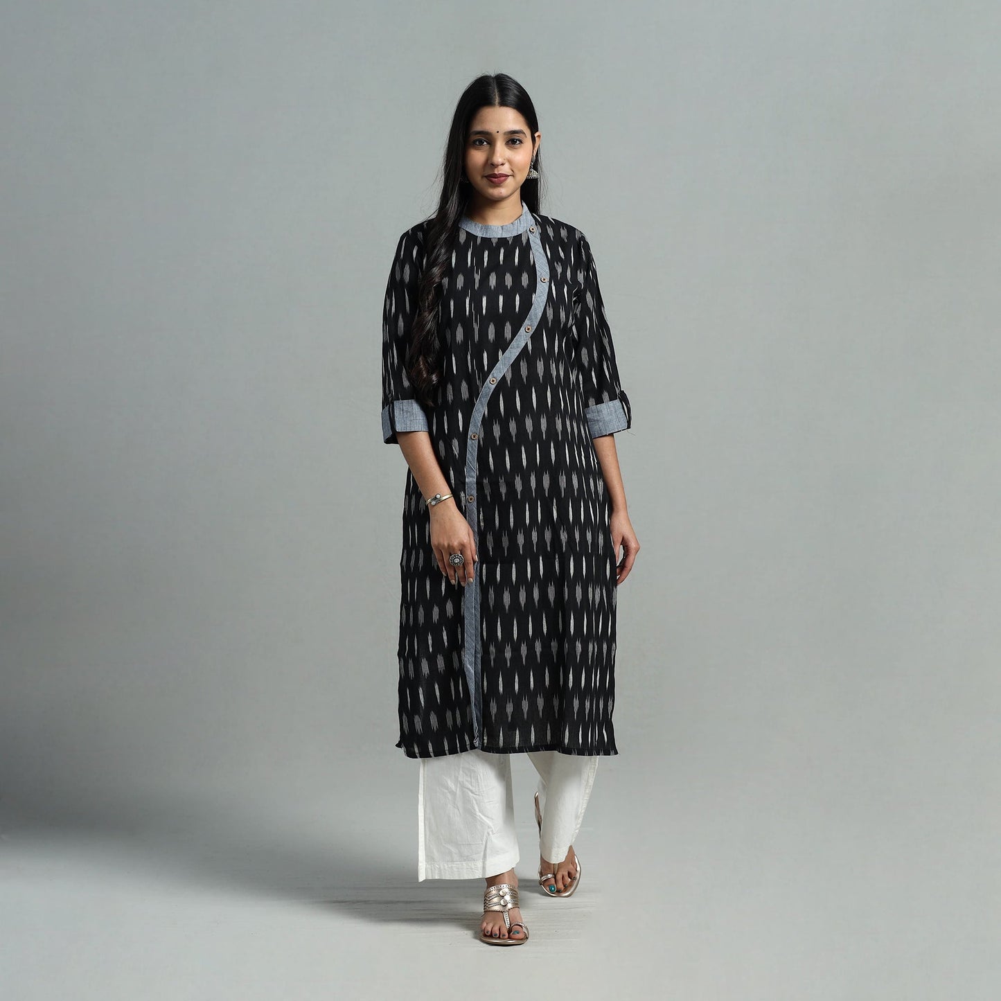 Black - angrakha cotton straight pochampally ikat kurta 09