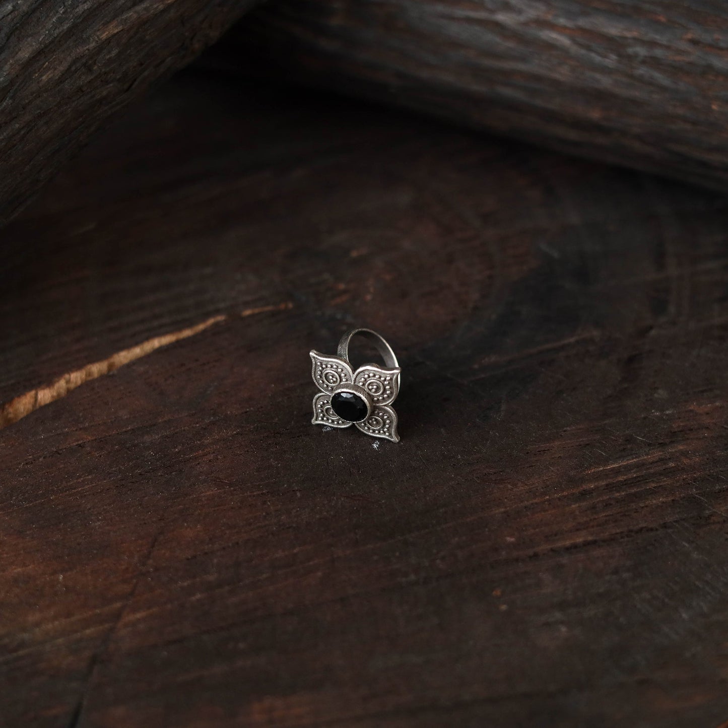 Black - antique silver finish oxidised stone work ring 62