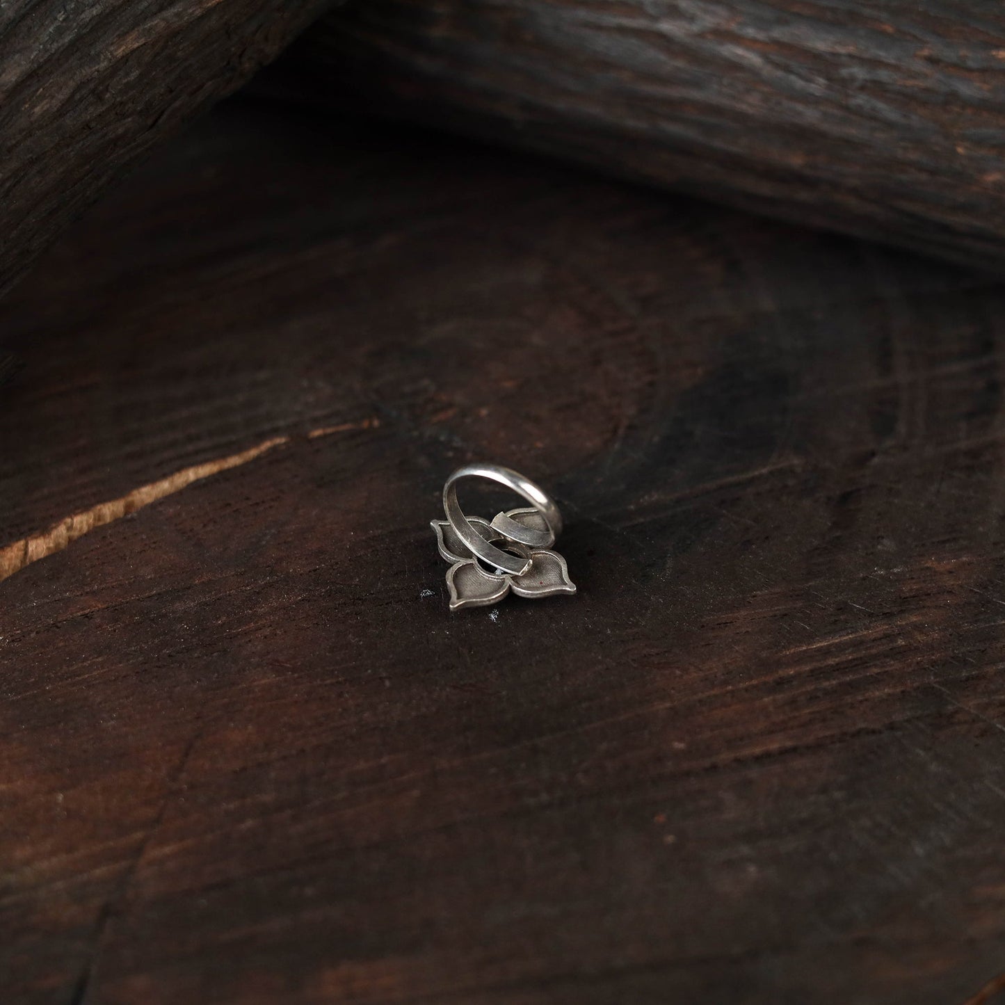 Black - antique silver finish oxidised stone work ring 62