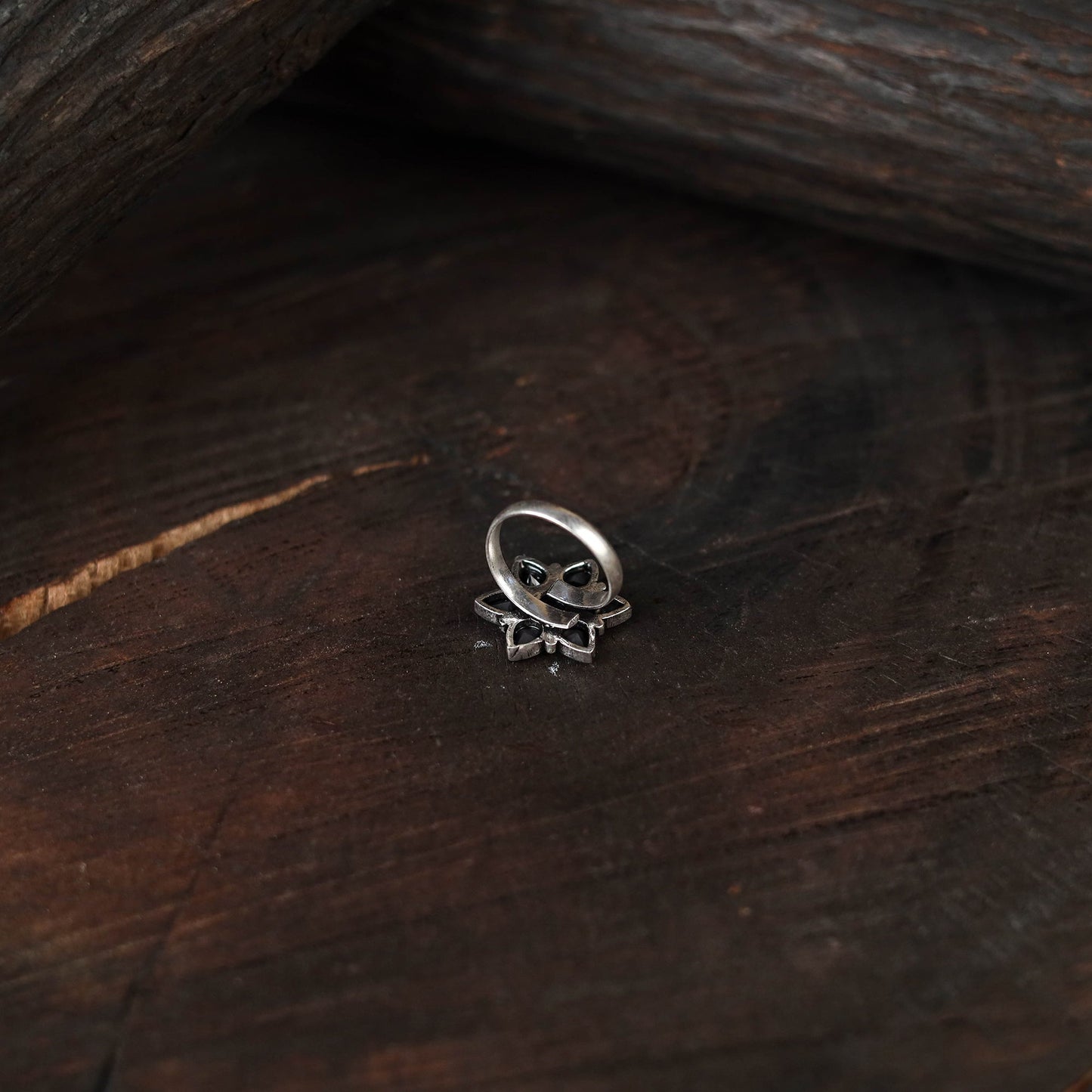 Black - antique silver finish oxidised stone work ring 67