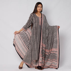  Bagh Block Printed  Cotton Long Kurta with Palazzo & Dupatta Set 15 Online l iTokri.com