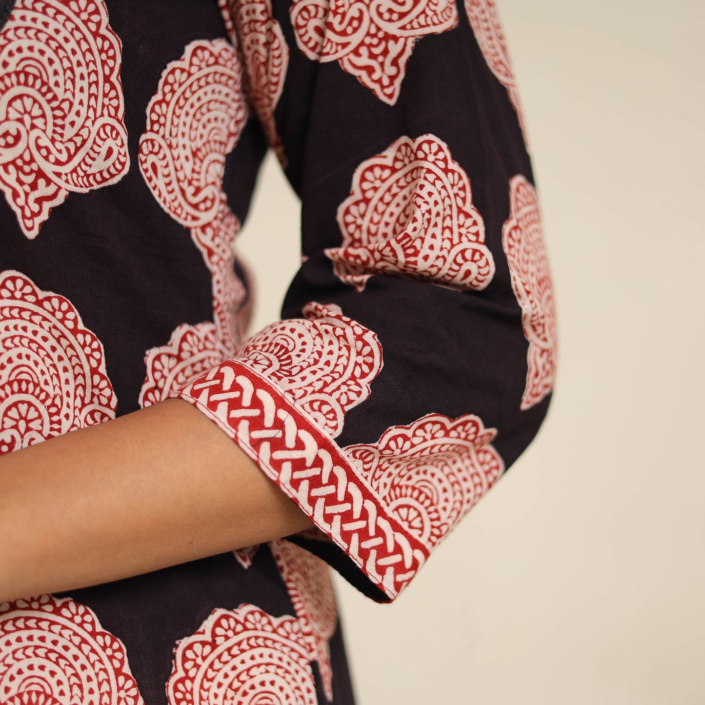 Black - bagh cotton suit set (set of 2) 01 - handcrafted