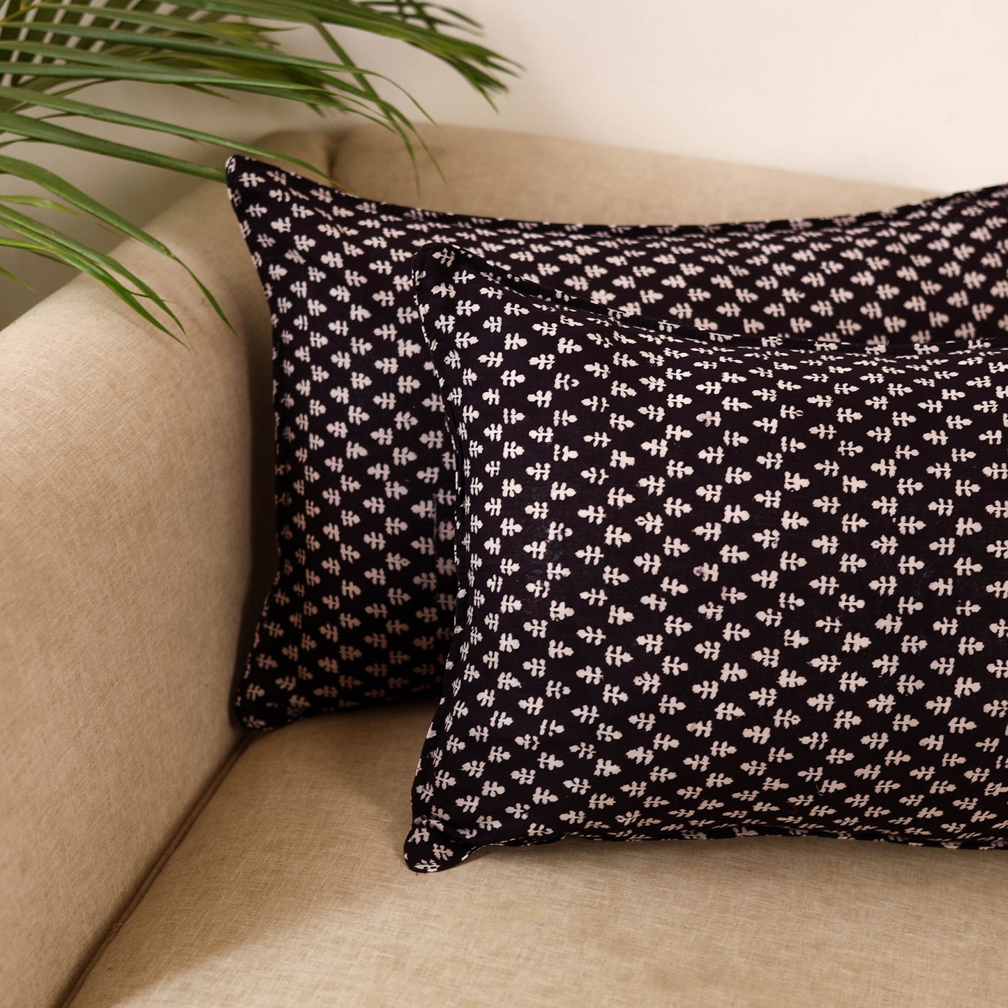 Bagh hand pillow cover (set of 2) 08 - handcrafted