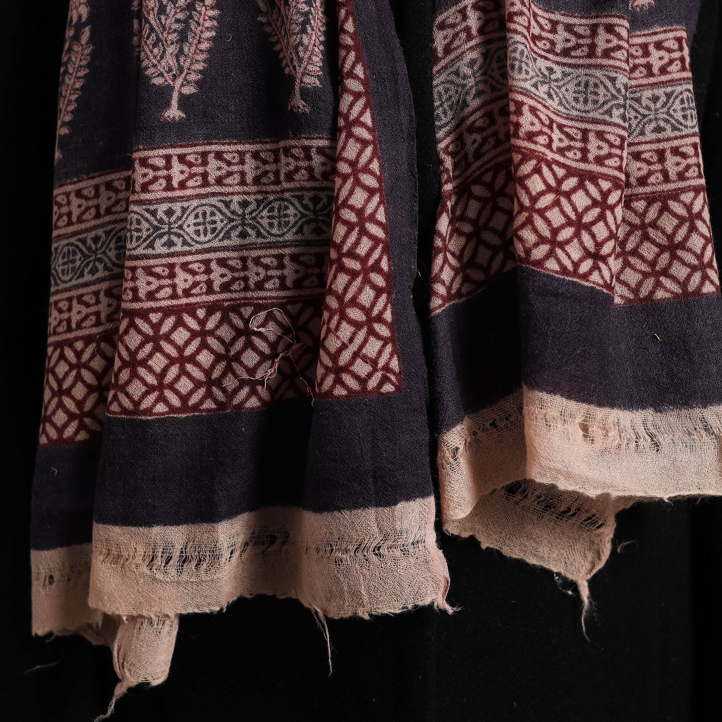 Black - bagh hand printed woollen stole 28 - handcrafted