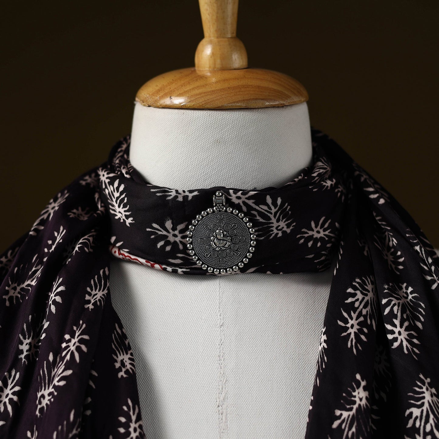 Bagh modal silk pendant necklace scarf 70 - handcrafted