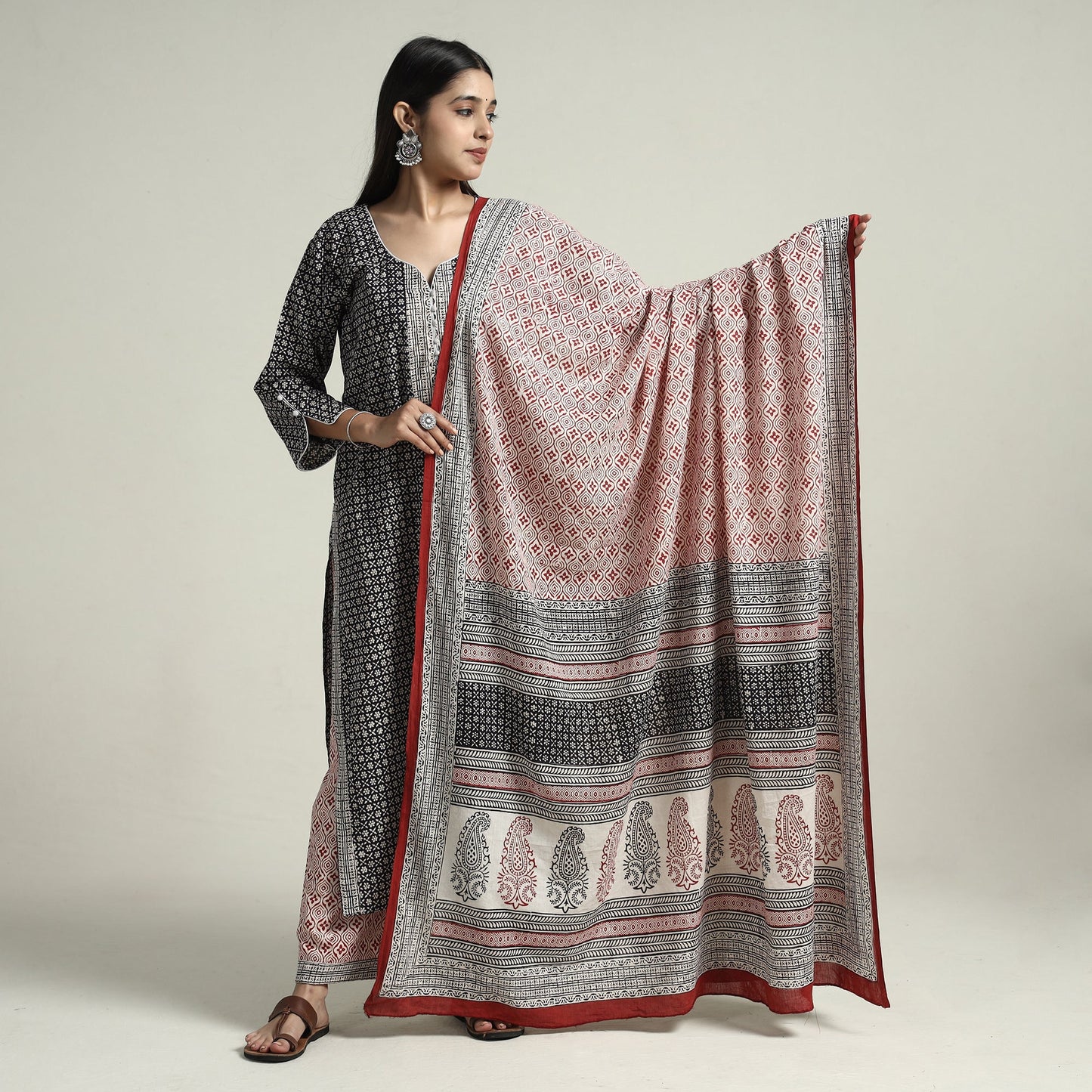  Bagh Block Printed Cotton Kurta with Palazzo & Dupatta Set 09 