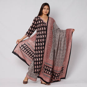 Black - bagh printed cotton kurta with palazzo & dupatta