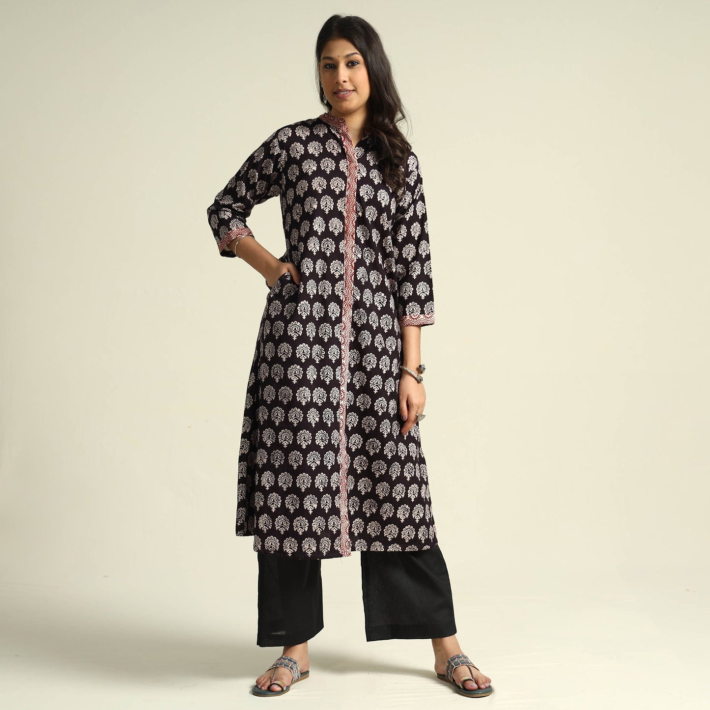 Buy Bagh Block Printing Cotton Kurta with Palazzo & Dupatta Set Online at iTokri.com