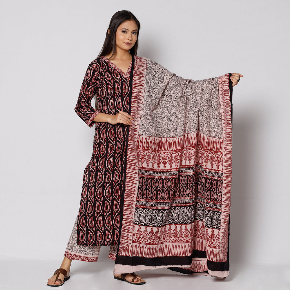 Buy Bagh Block Printing Cotton Kurta with Palazzo & Dupatta Set Online l iTokri.com