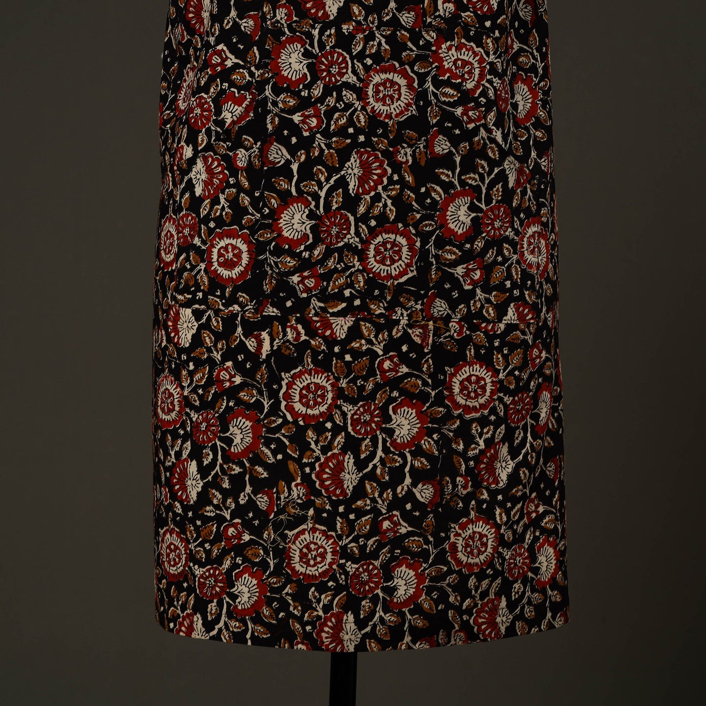 Black - bagru cotton apron with pocket 13 - handcrafted