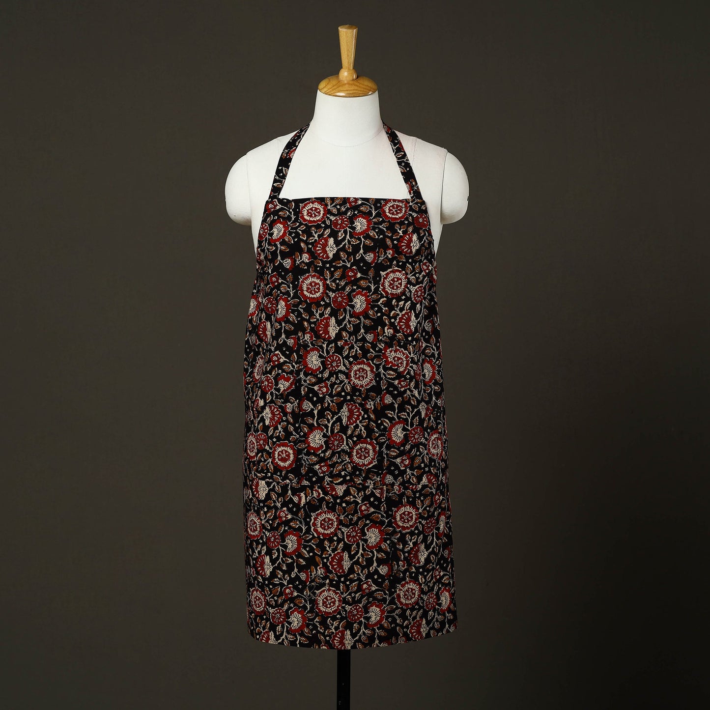 Black - bagru cotton apron with pocket 13 - handcrafted